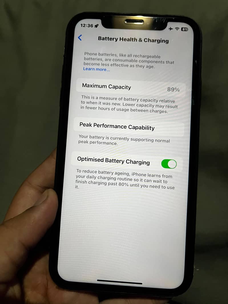 Apple iPhone XR 4
