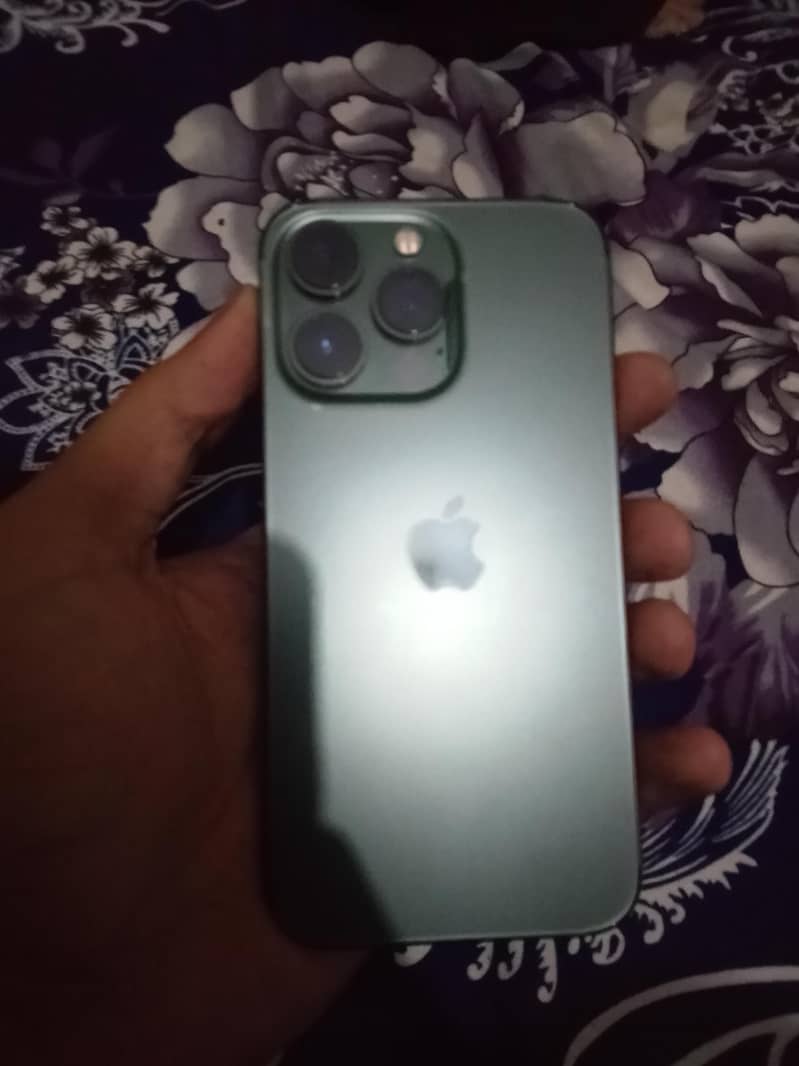 Apple iPhone 13 Pro 0