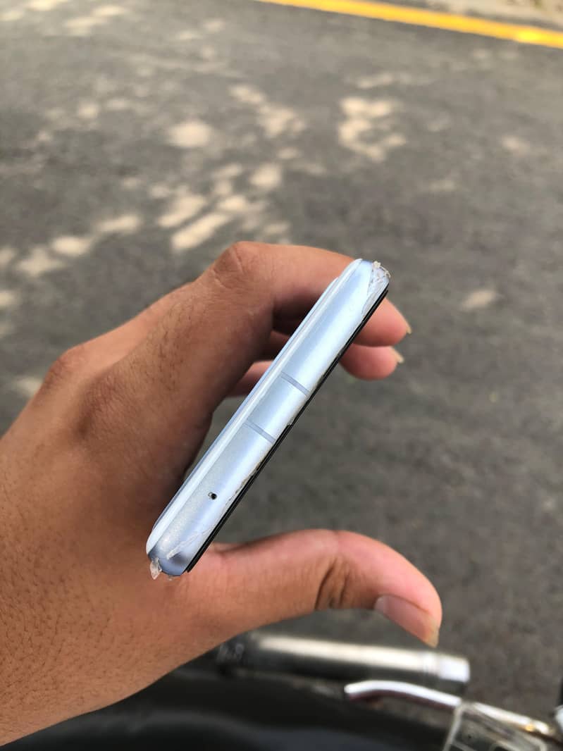 Google Pixel 7a 3