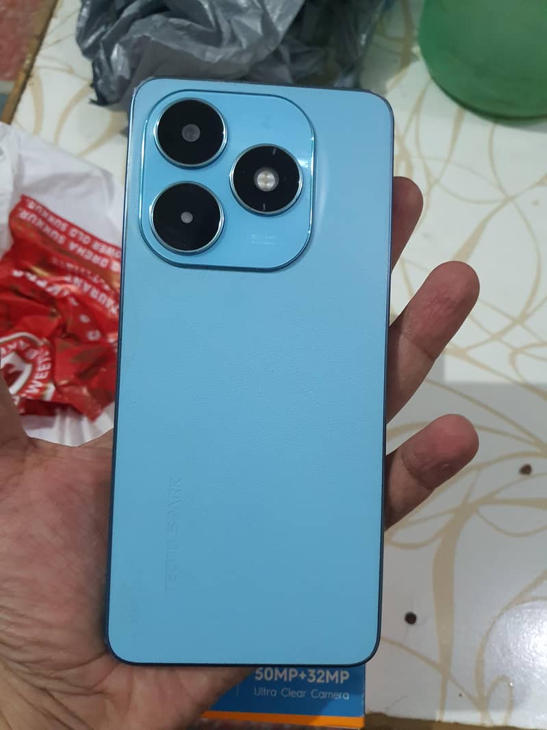 Tecno Spark 20 1