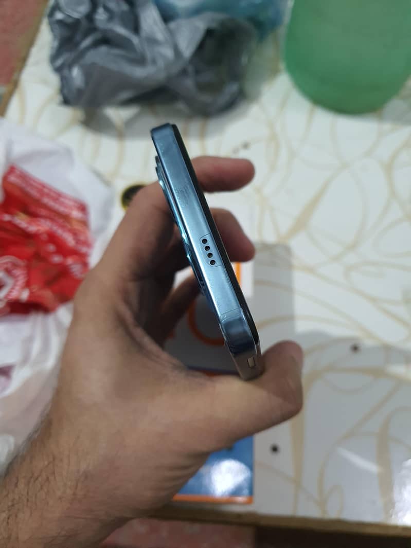 Tecno Spark 20 4