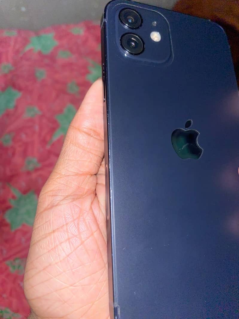 Apple iPhone 12 0