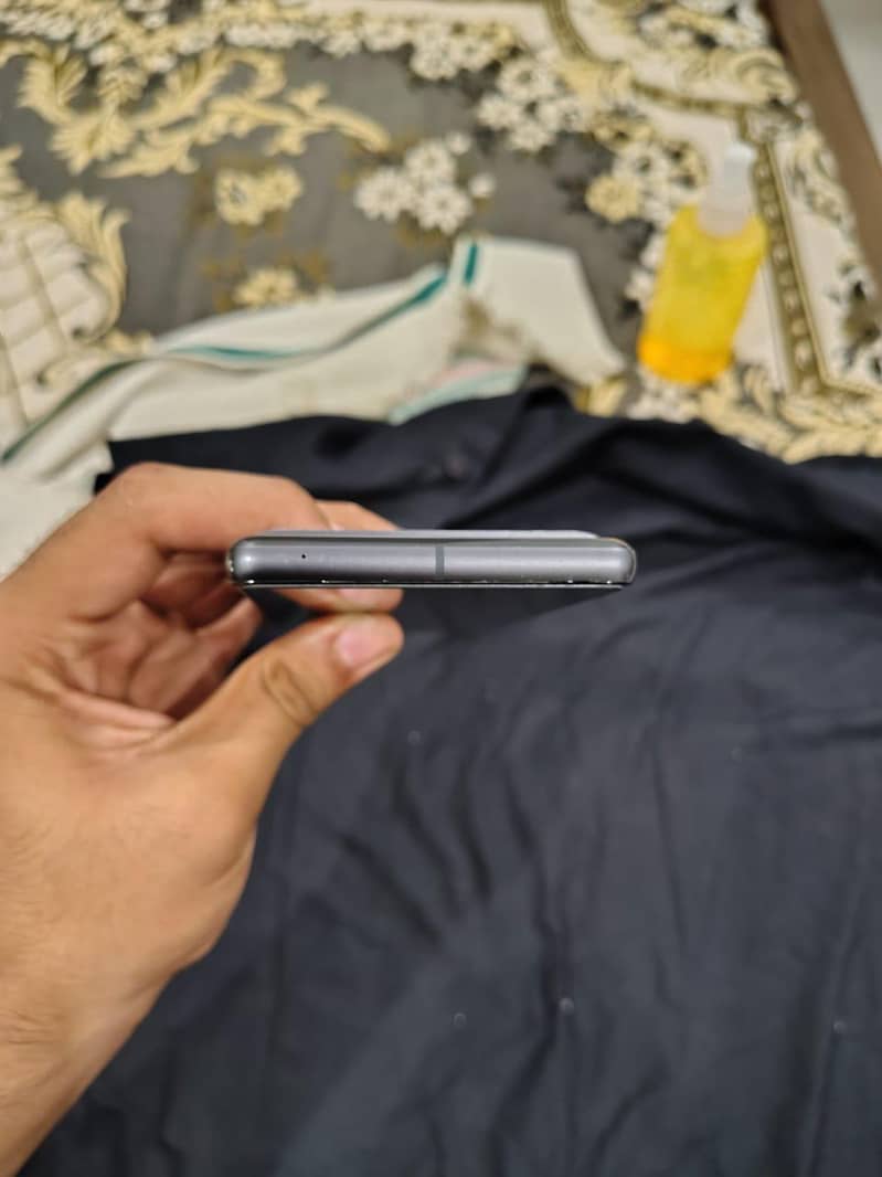 Google Pixel 7 5
