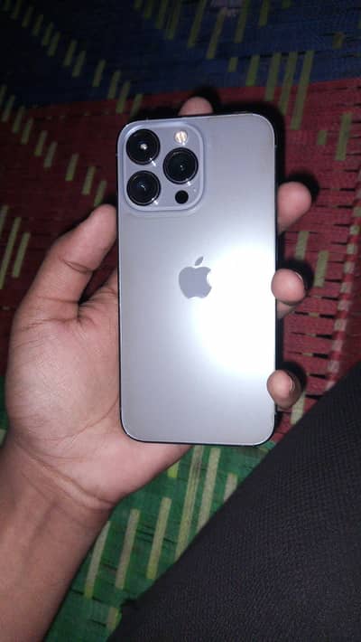 Apple iPhone 13 Pro