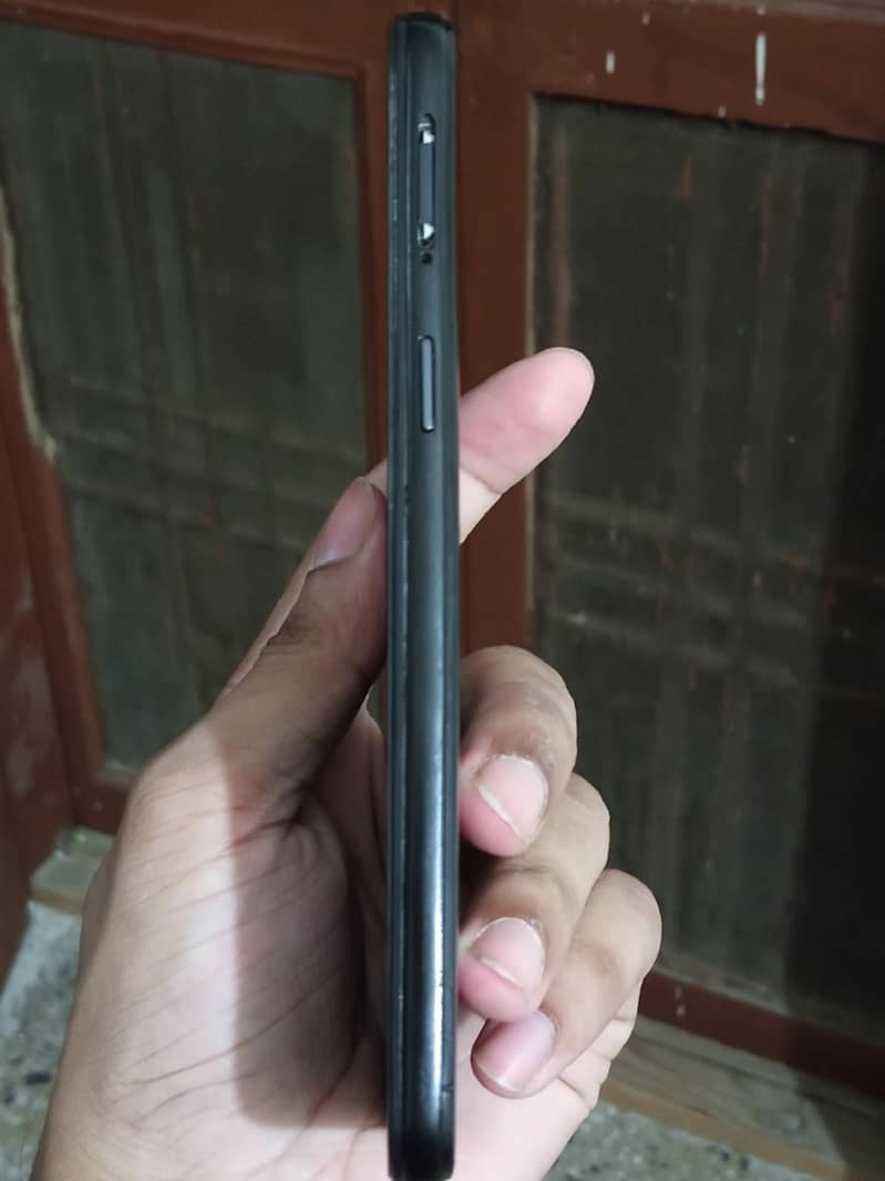 OPPO A57 5