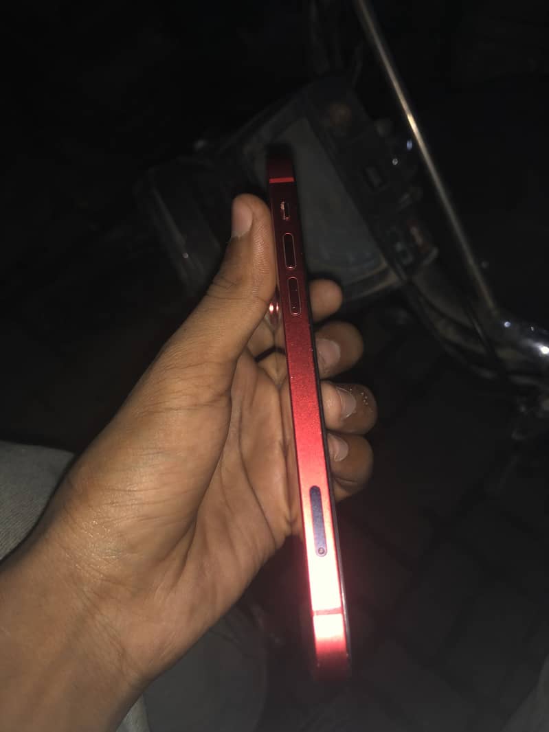 Apple iPhone 12 3