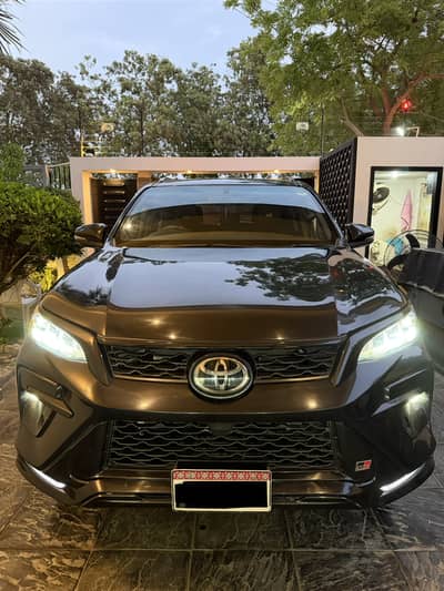 Toyota Fortuner GR-S 2025