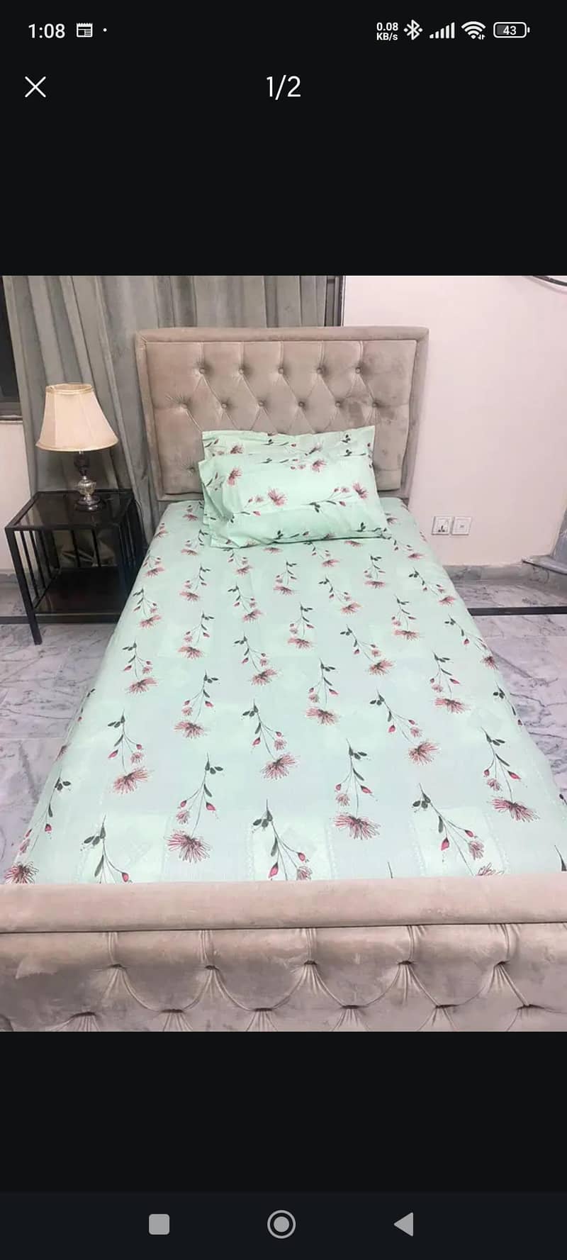 a comfortable ñ  stylish with side table 1