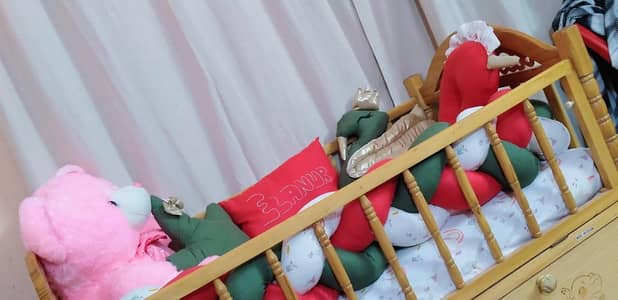 baby cot