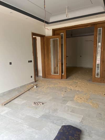 Brand new triple story building available for rent in pia