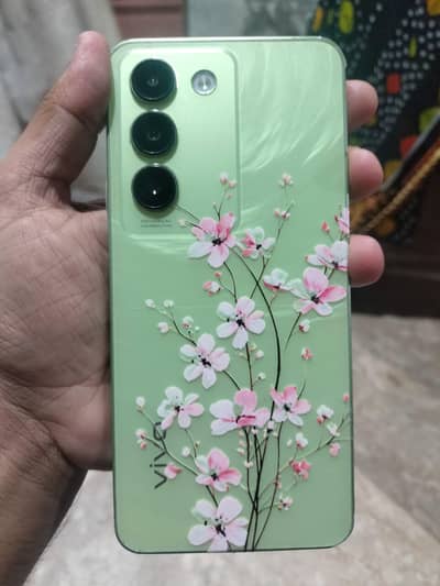 Vivo Y100