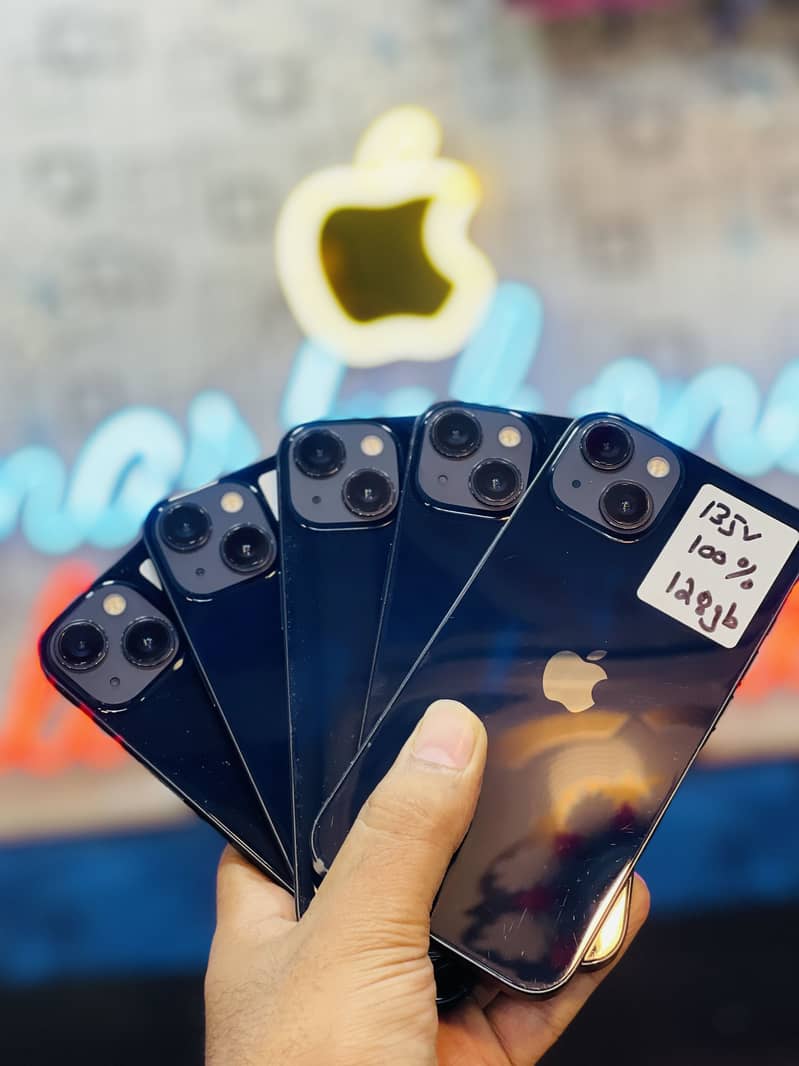 iPhone 13 0