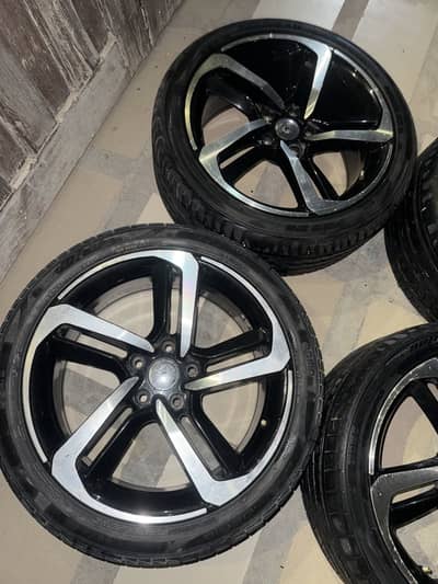 18 inches rims and tyres