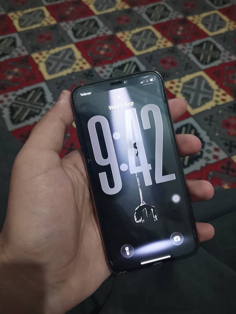 Apple iPhone 11 Pro 9