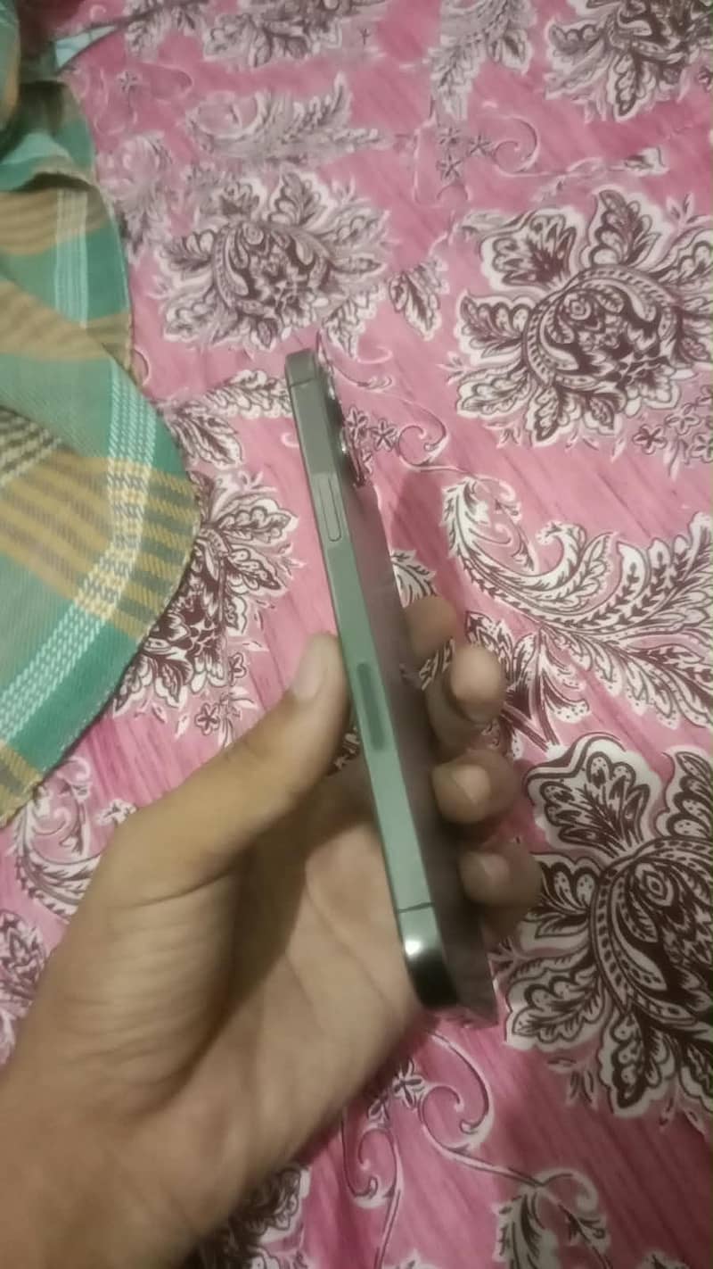 Apple iPhone 12 Pro Max 4