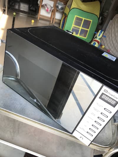 Dawlance Microwave Oven With Grill