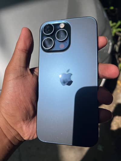 (iPhone 14 Pro Max FU) display message battery service