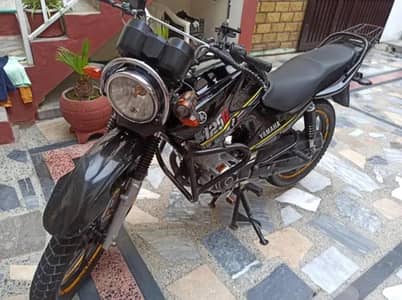 Yammaha YBR G 125