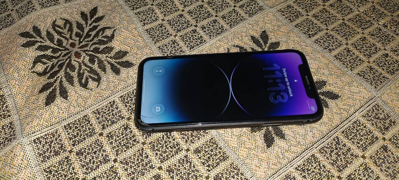 Apple iPhone 11 4
