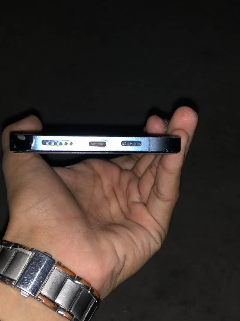 Apple iPhone 12 Pro Max 3