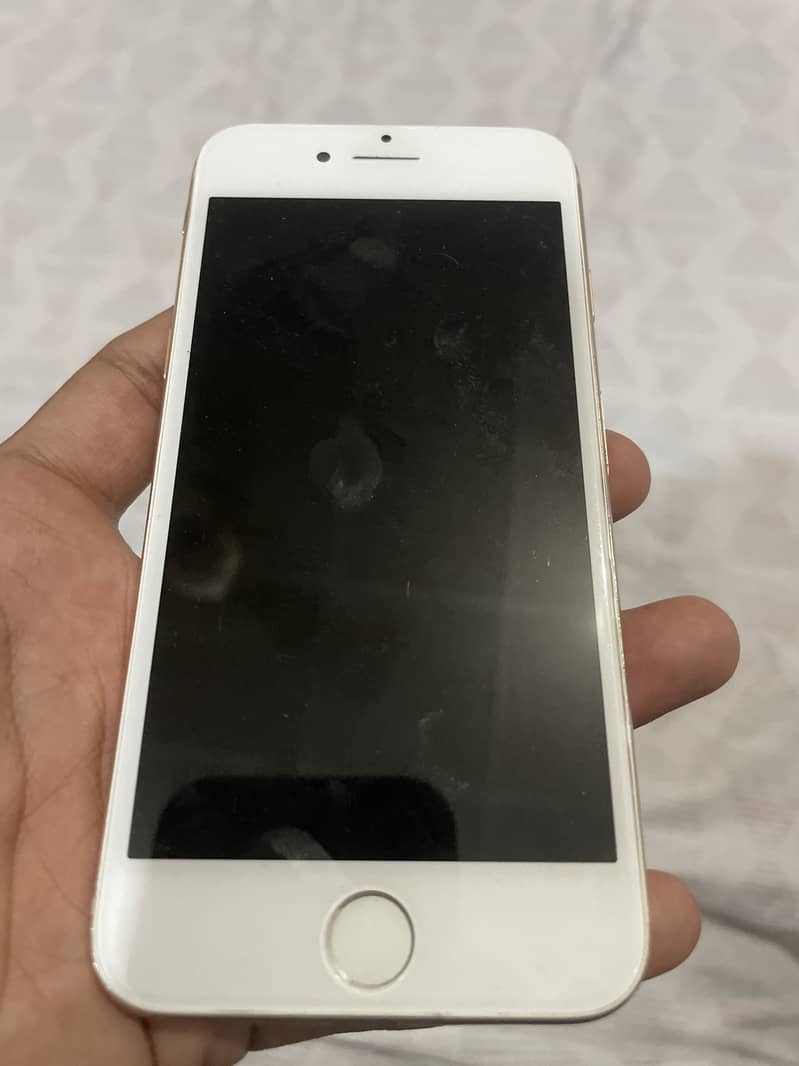 Apple iPhone 8 1