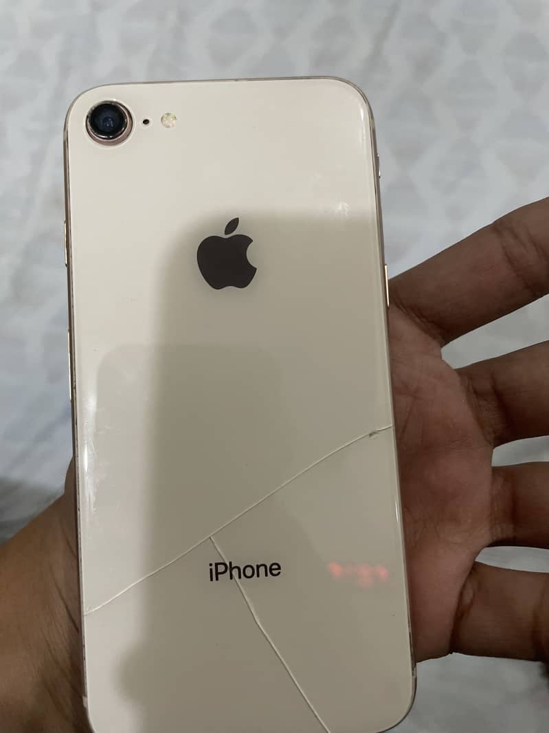 Apple iPhone 8 4