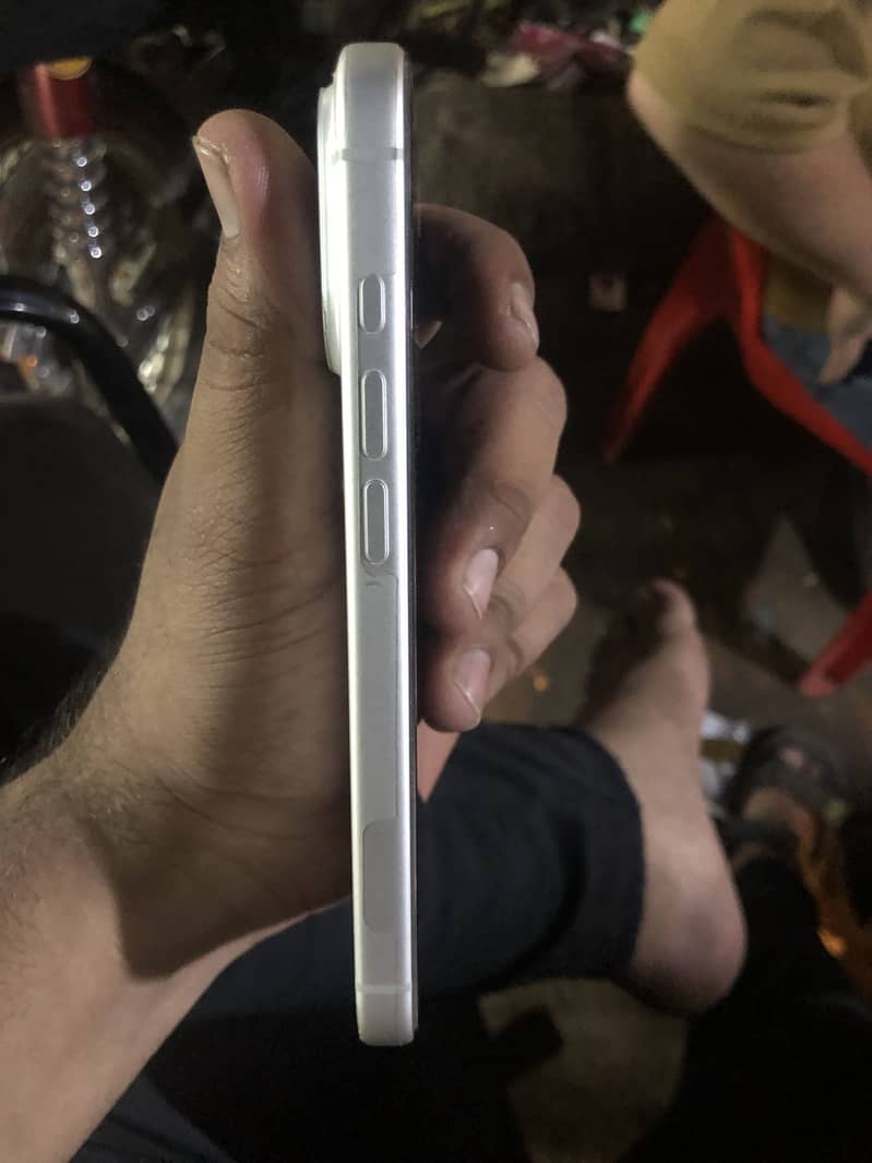 Apple iPhone 17 Pro 4
