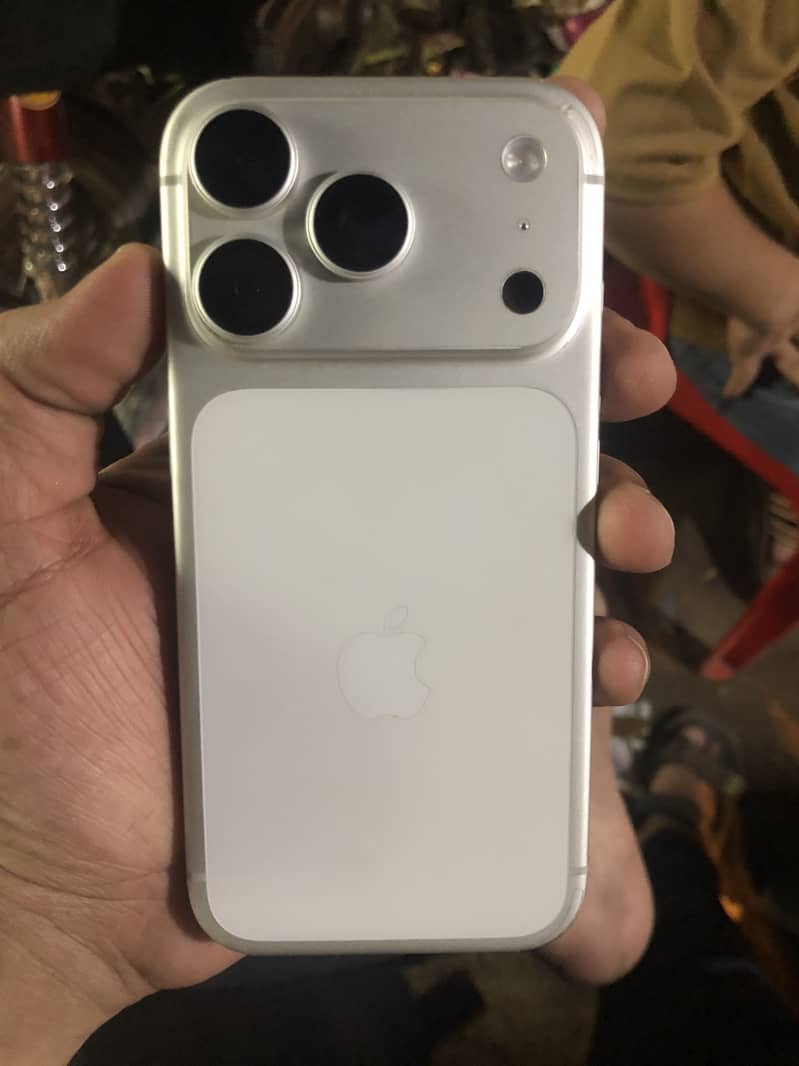 Apple iPhone 17 Pro 5