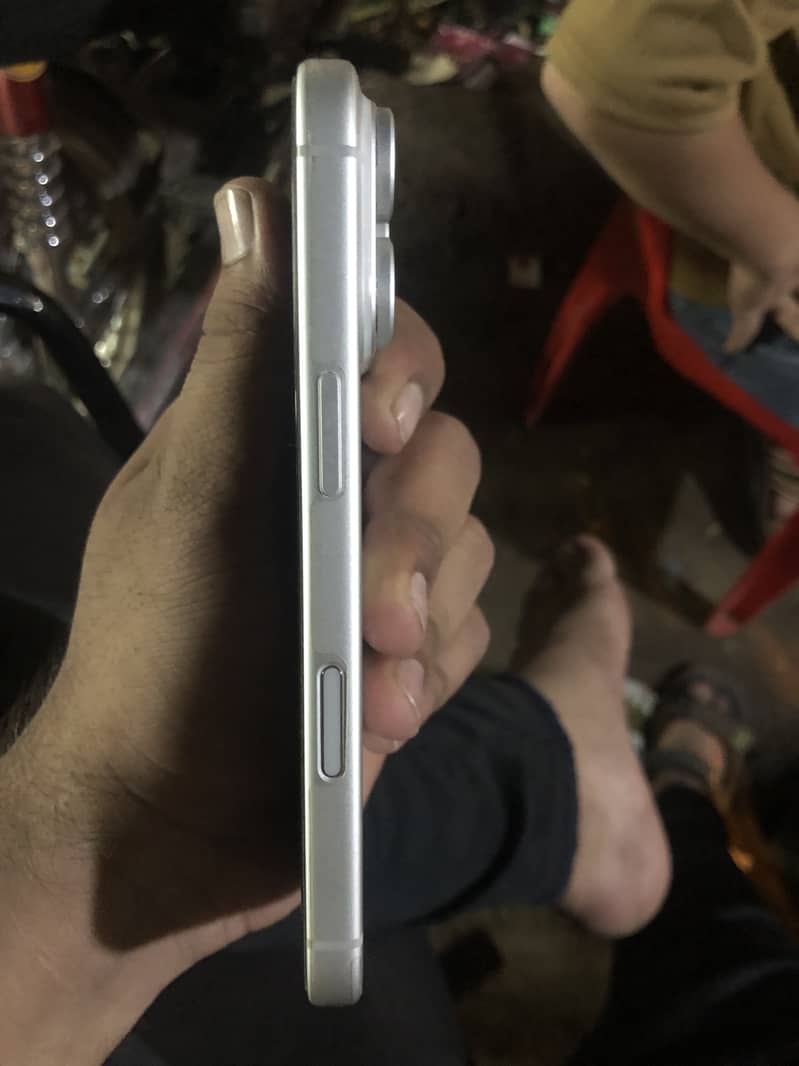 Apple iPhone 17 Pro 6