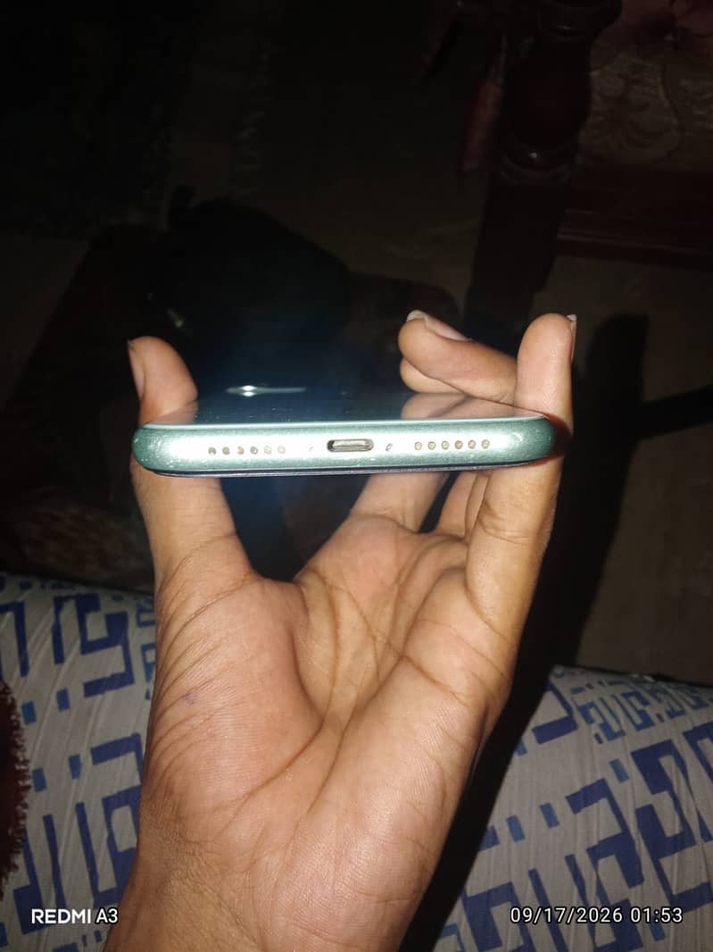 Apple iPhone 11 1