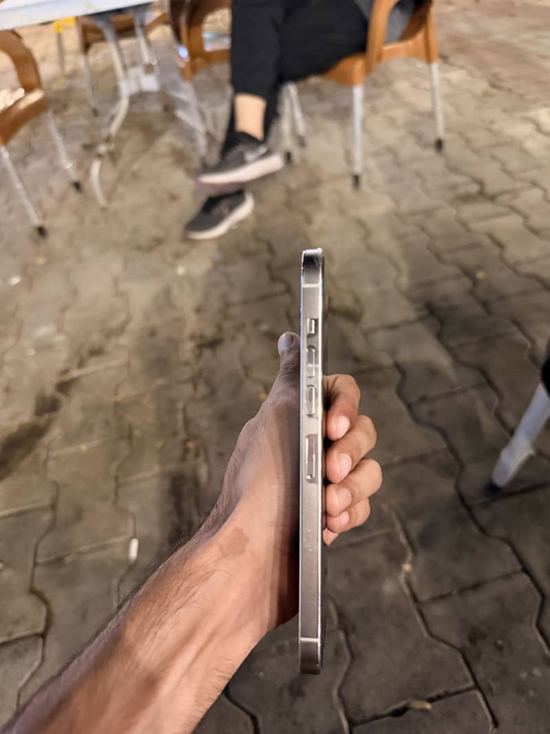 Apple iPhone 13 Pro Max 3
