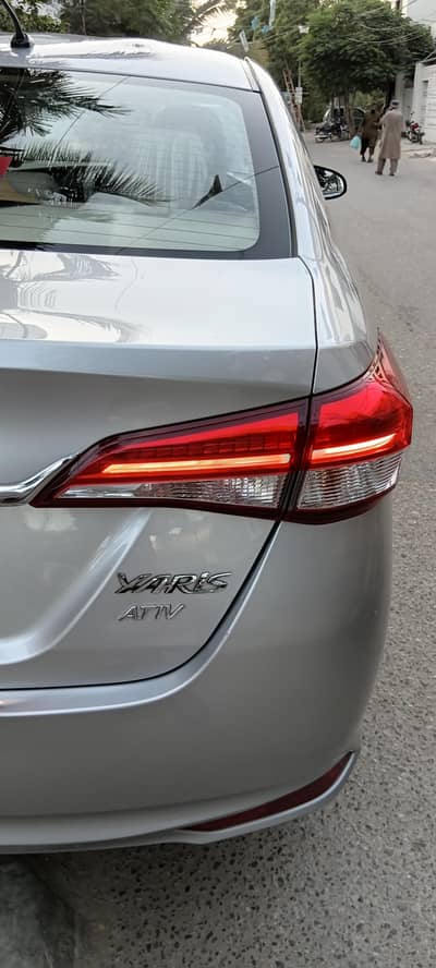 Toyota Yaris ativ x 1.3 l cvt 2022/2023.100% original b2b