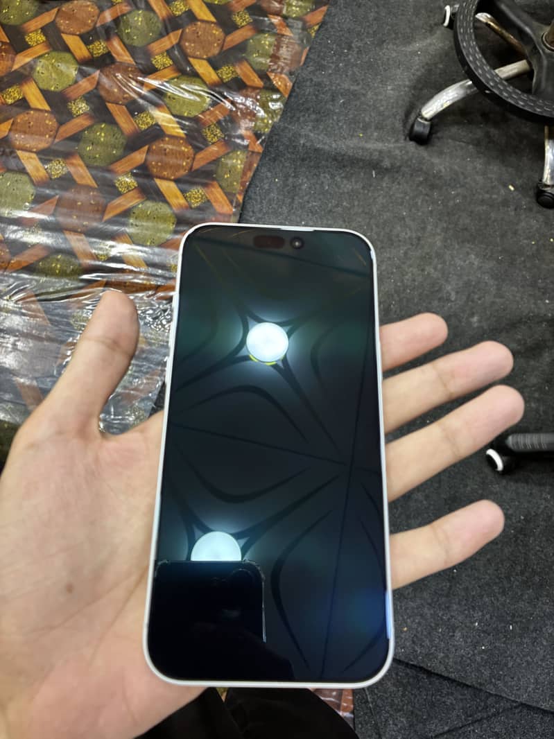 Apple iPhone 17 Pro Max 1