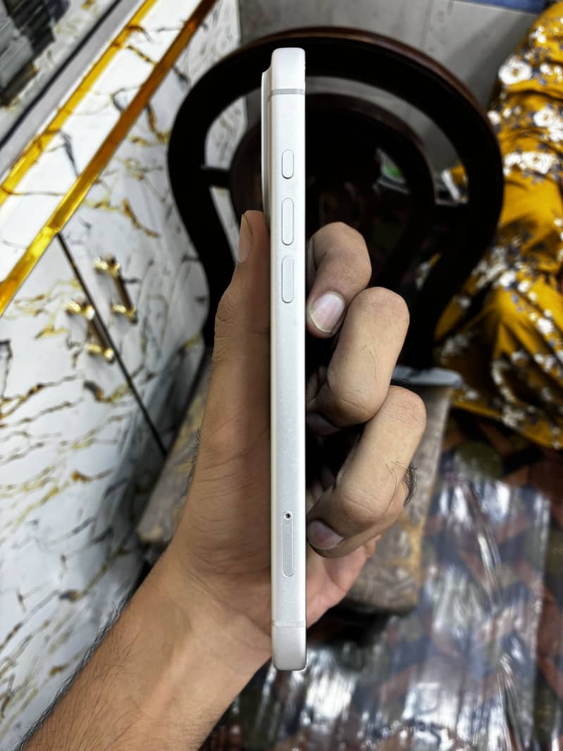 Apple iPhone 17 Pro Max 5