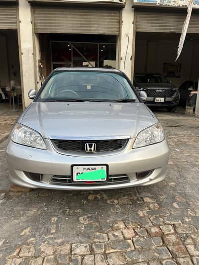 Honda Civic Oriel 2004