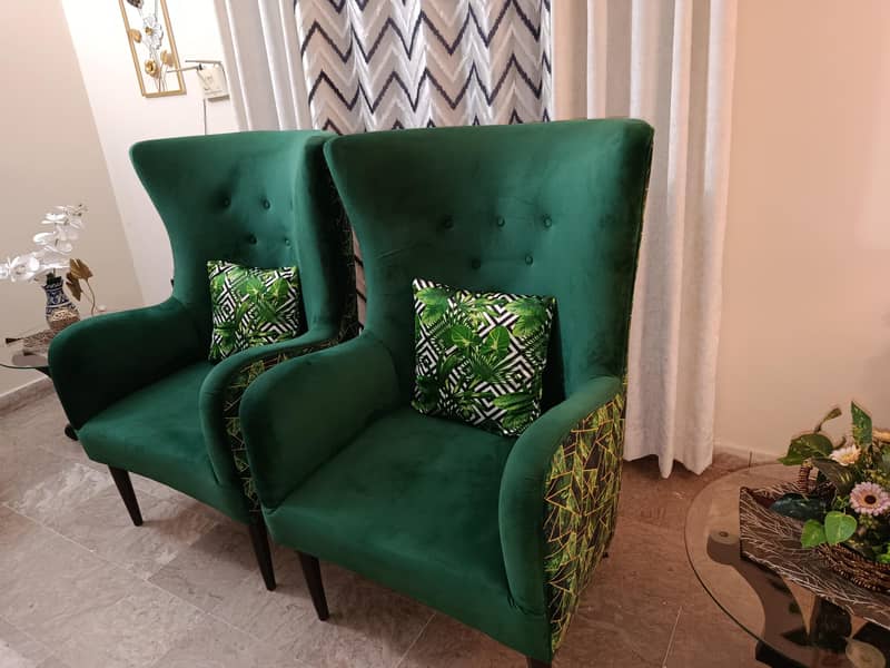Accent chairs 2