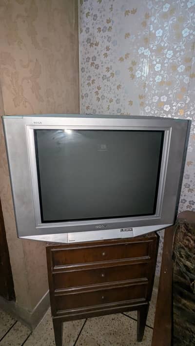 Sony Trinitron WEGA CRT TV