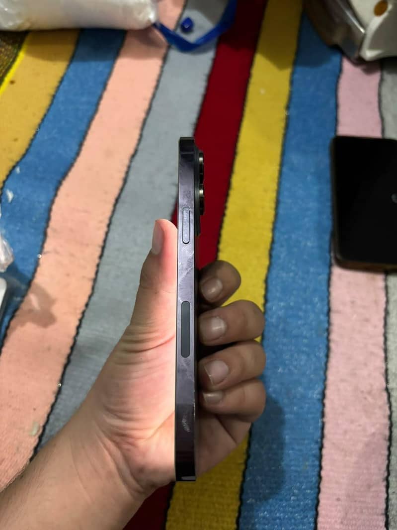 iPhone 14 Pro max 4