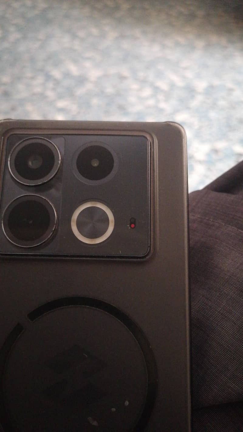 Infinix Note 40 0