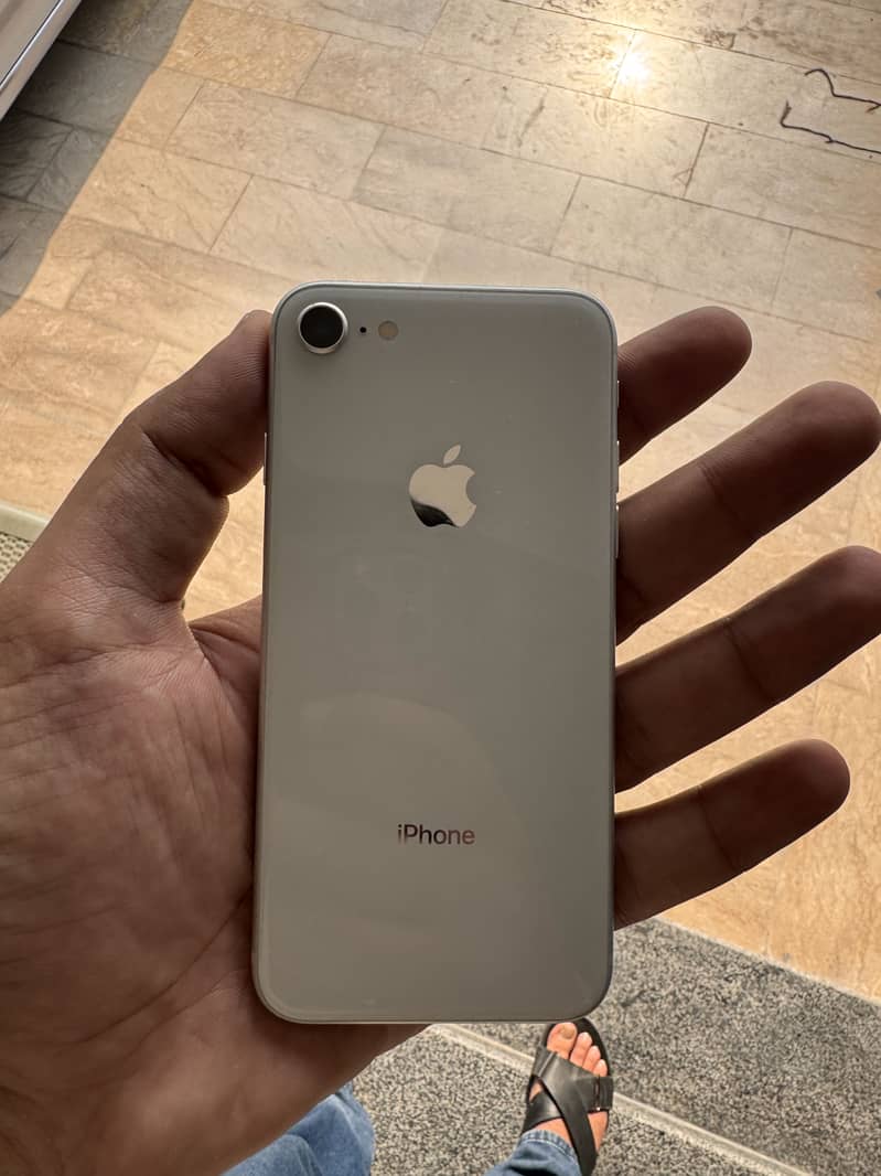 Apple iPhone 8 5