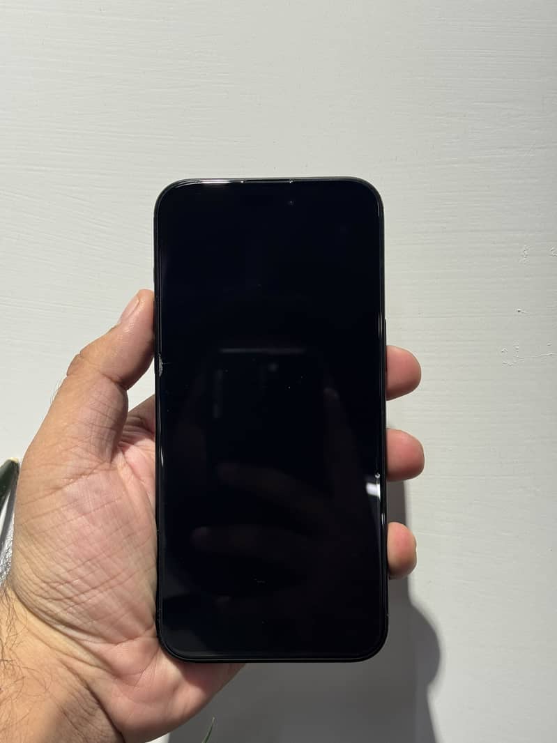 Apple iPhone 15 Pro Max 4