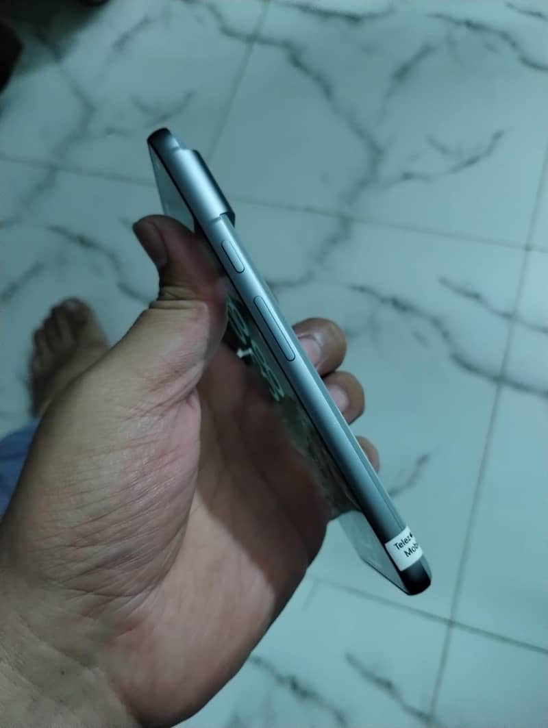 pixel 8 3