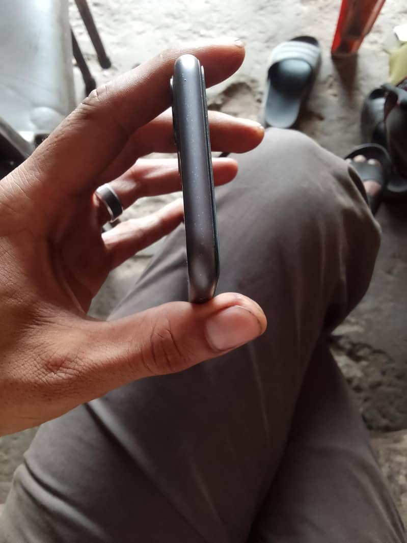 Apple iPhone 11 5