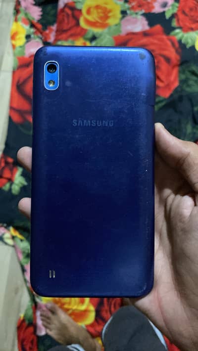 Samsung Mobile A10 panal crack