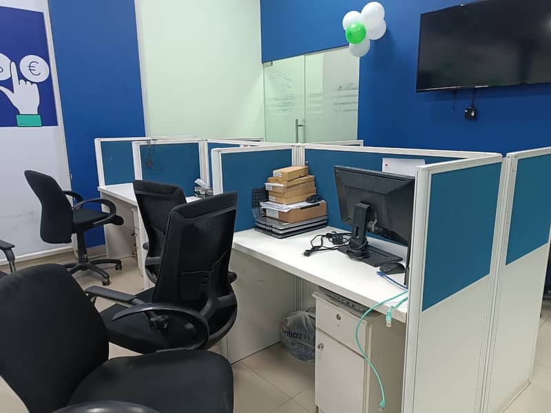 Imported Workstations with mobile boxes 6