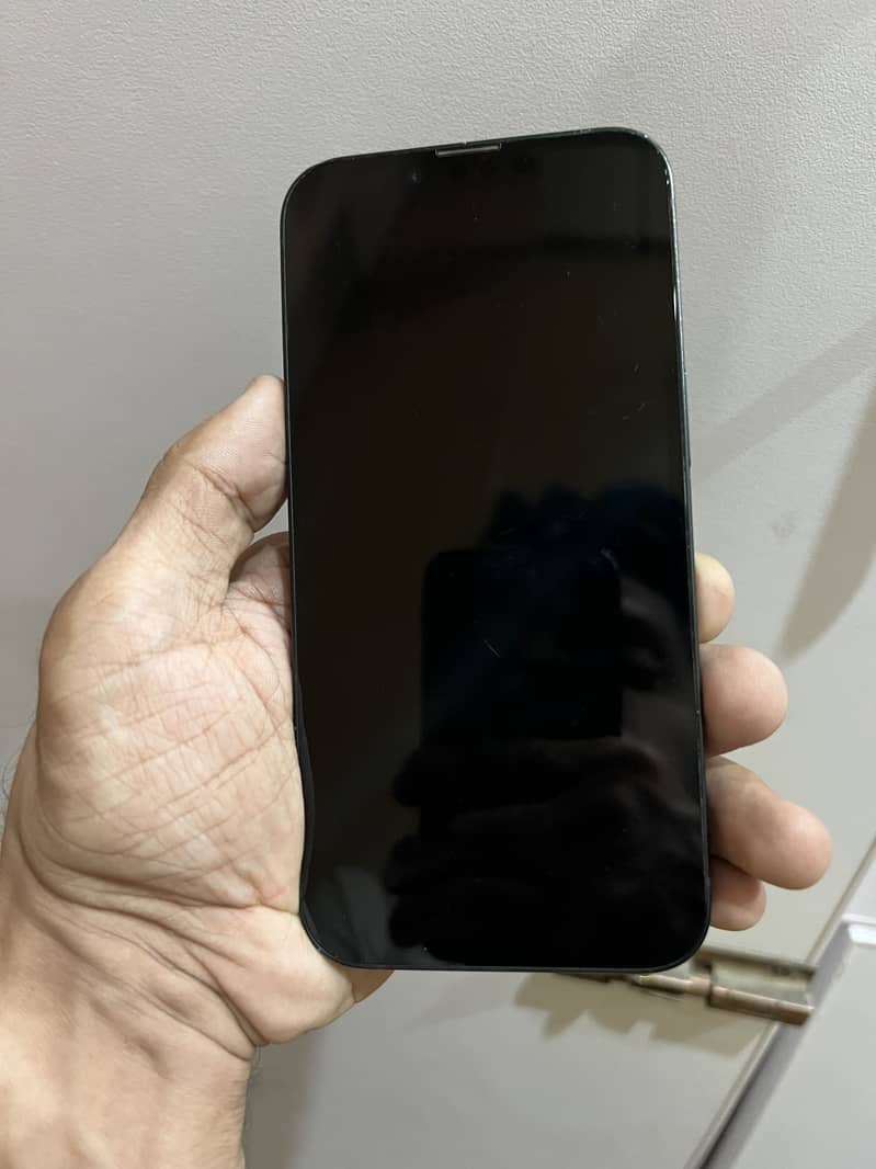 iPhone 14 4