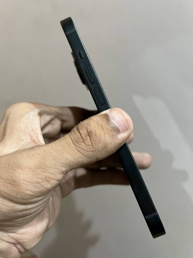 iPhone 14 6