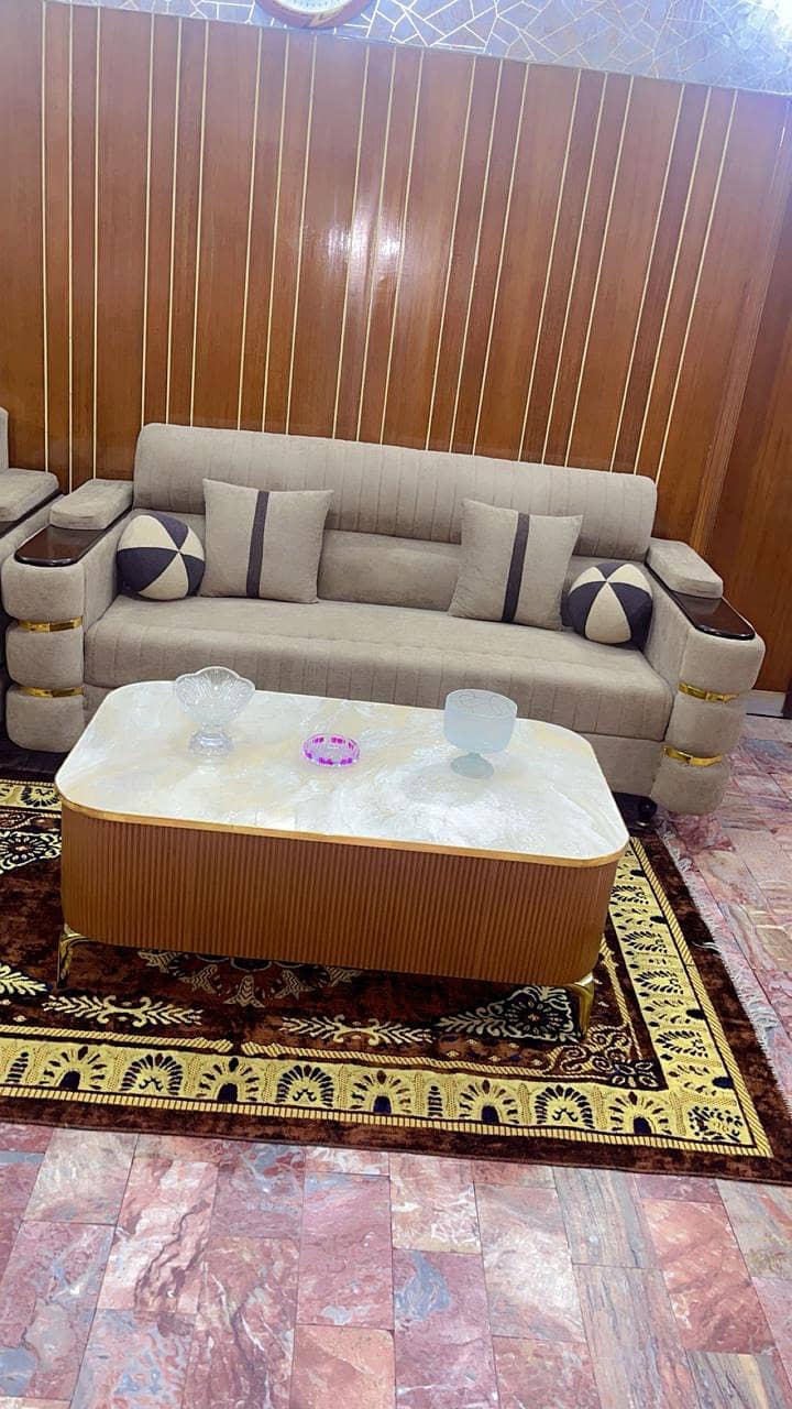 center table 0