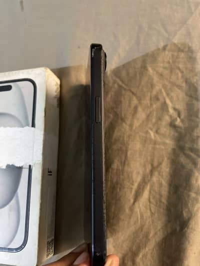 Apple iPhone 15