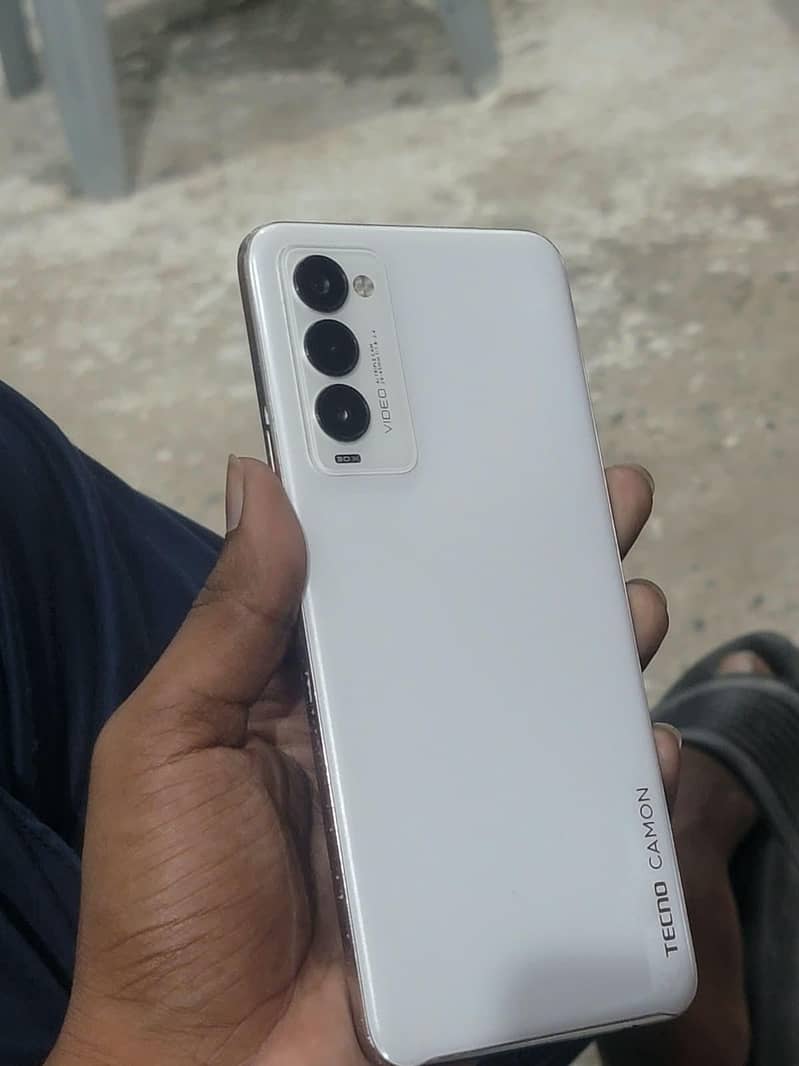 Tecno Camon 18 1